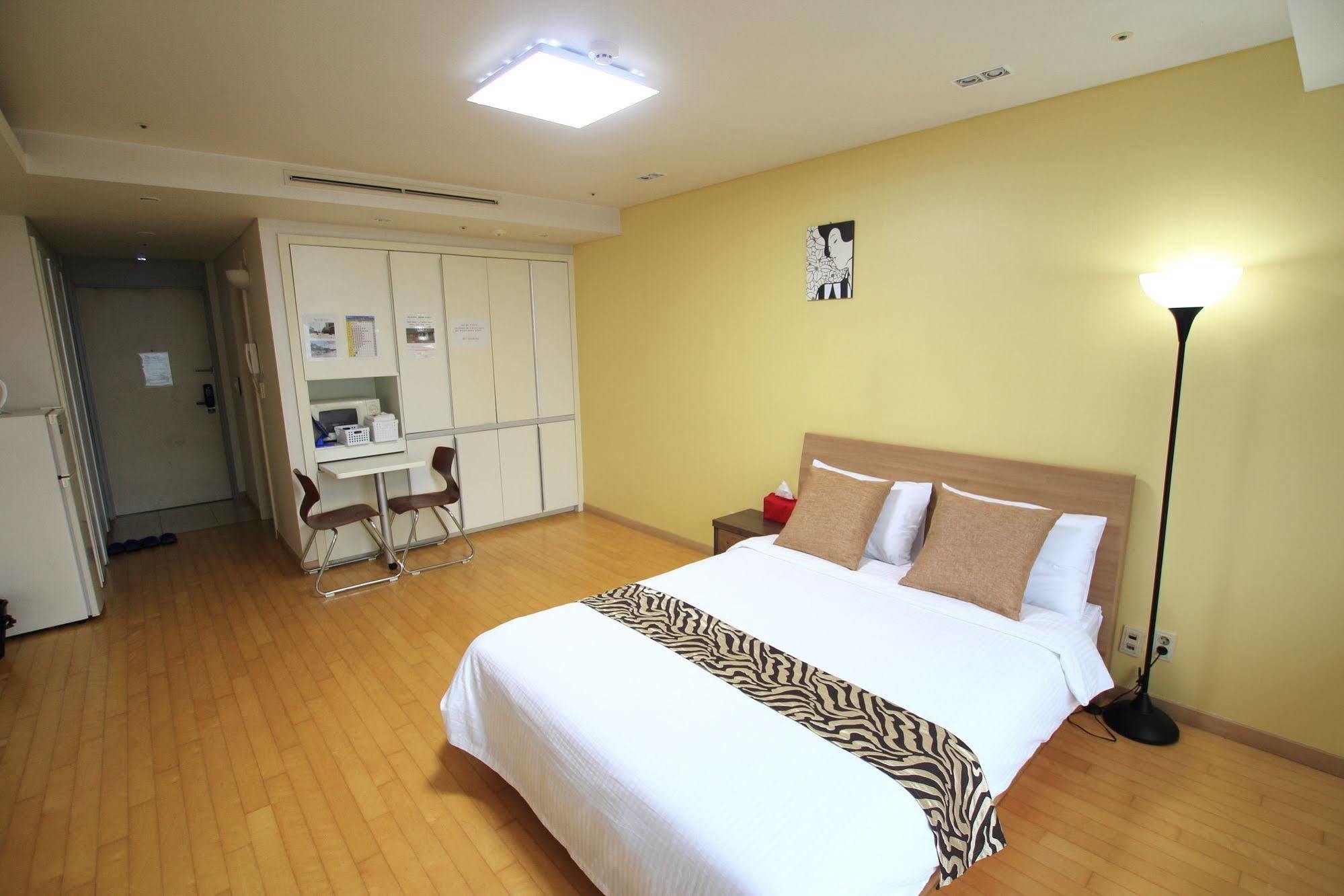 Incheon Airport Guesthouse Экстерьер фото